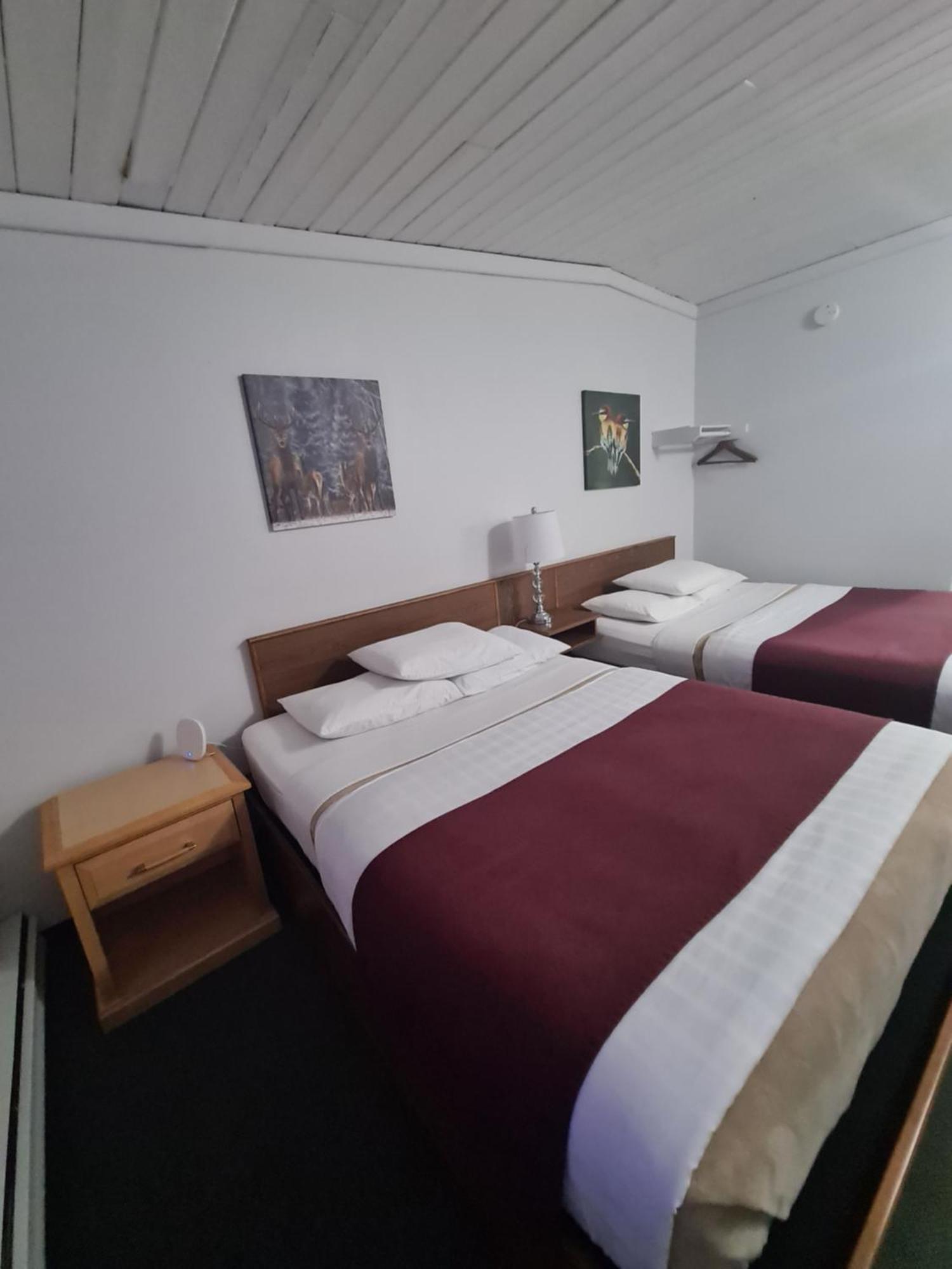Sundowner Motel Кеш-Крік Екстер'єр фото